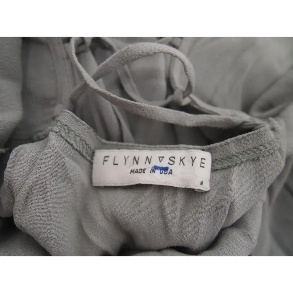 Flynn Skye Womens Dress M Mini Lace Up Back Skater Grey Made in USA Short Sleeve - Picture 4 of 5
